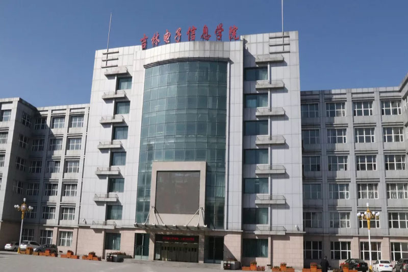 下载4949图库积极承担社会责任，走校企合作之路，为大学毕业生提供就业机会