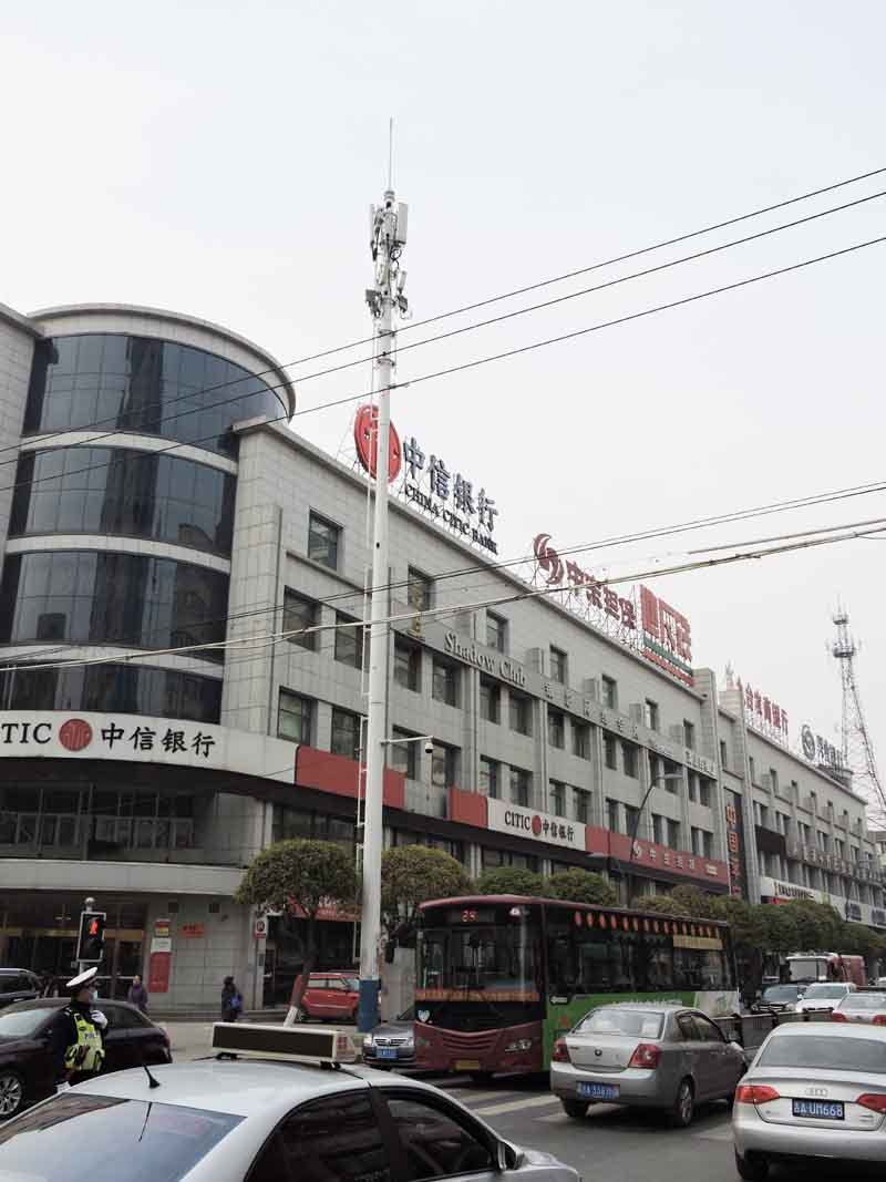 同志街与隆礼路